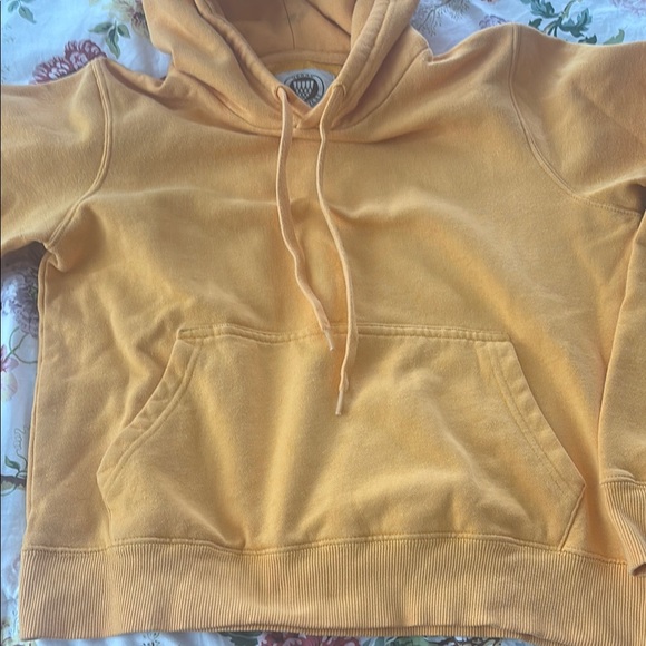 Yellow Hoodie - Picture 3 of 11